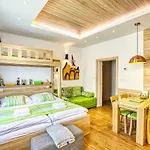 Apartament Orbit Tatry Apartments, Stary Smokovec, *